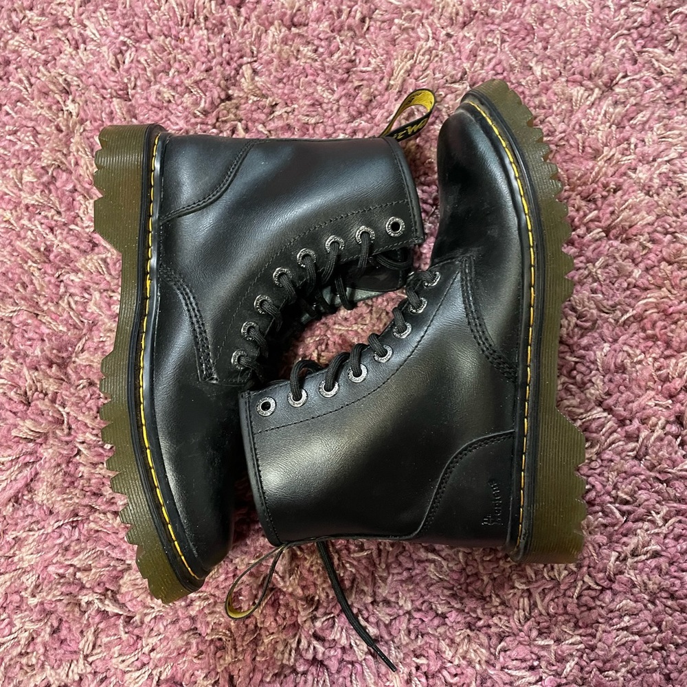 Dr. Martens Awley Boots